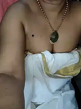 indian_anu_mallu